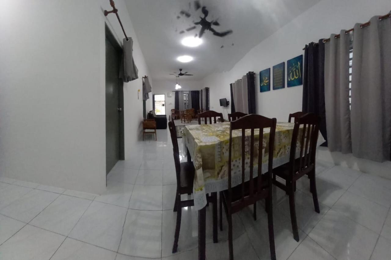 Homestay D'Mama Ifor Muslimi 탄중 말림 외부 사진